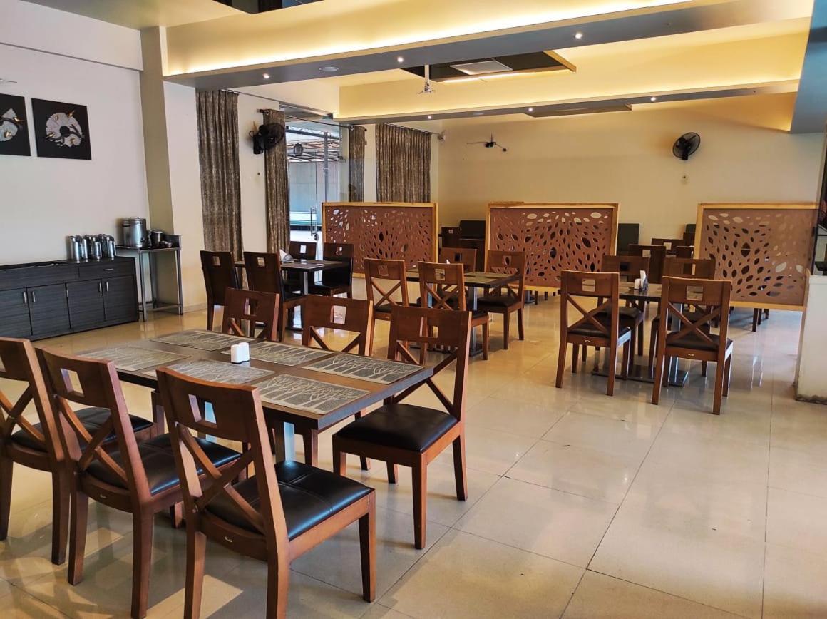 Hotel Rasika كولهابور المظهر الخارجي الصورة